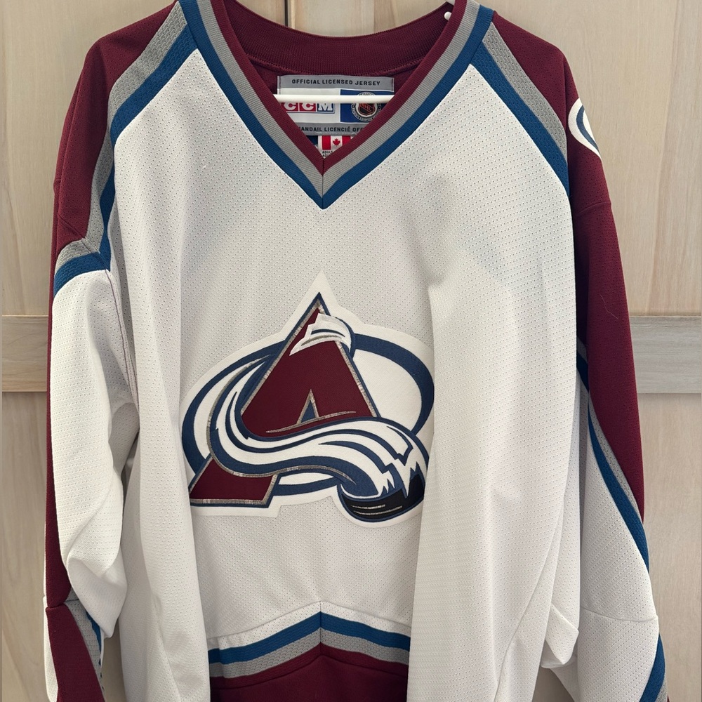 Vintage CCM Official Colorado Avalanche Jersey Adult size Large